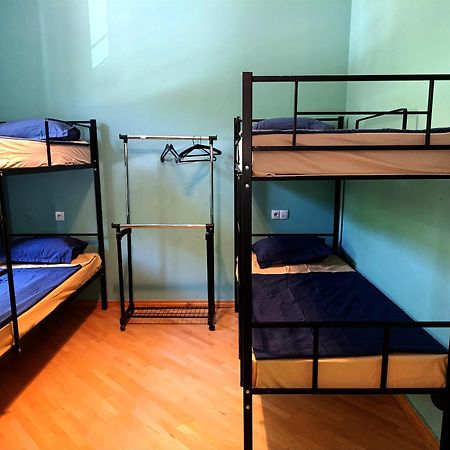 J Square Hostel Tbiliszi Kültér fotó