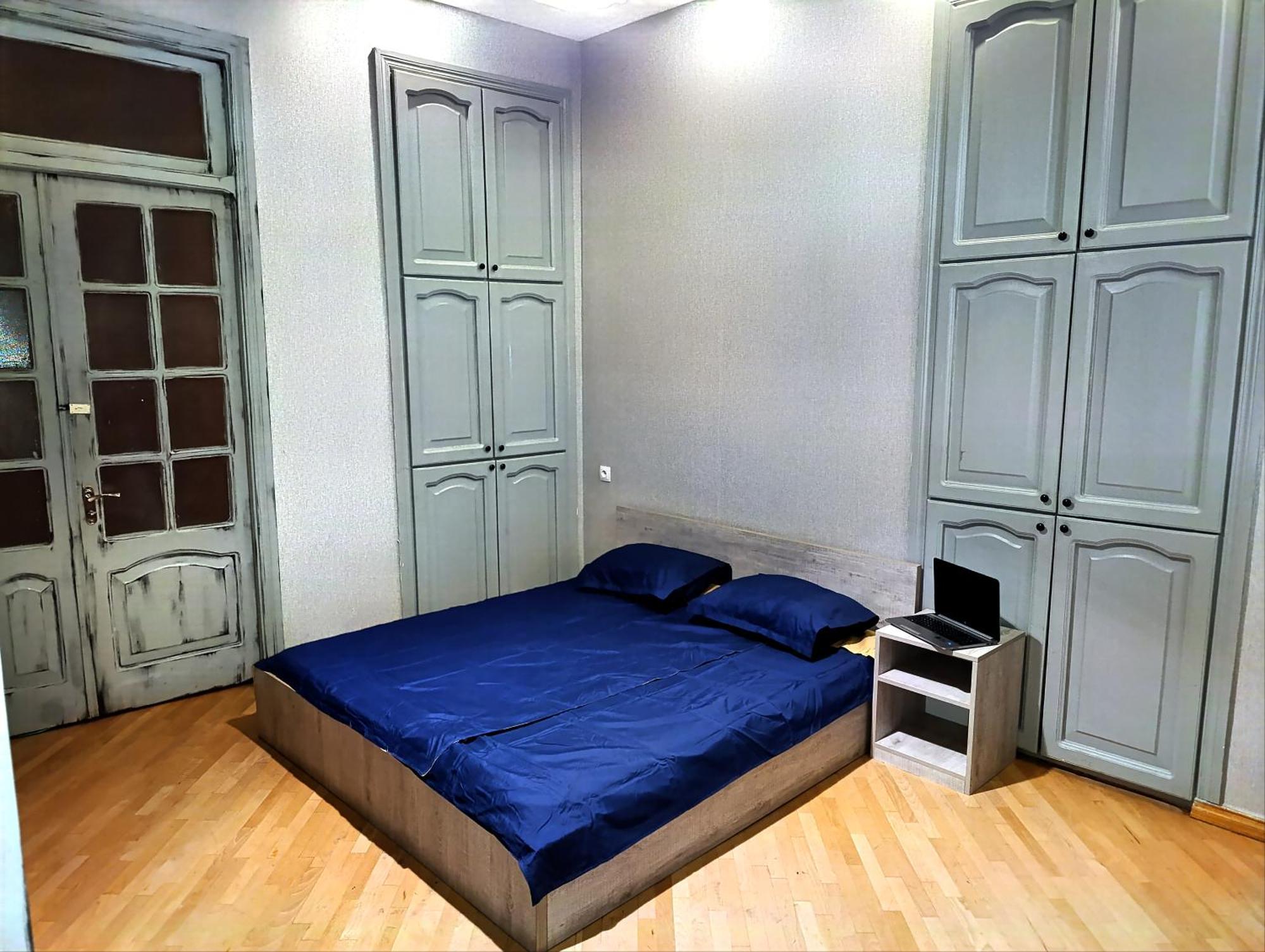 J Square Hostel Tbiliszi Kültér fotó