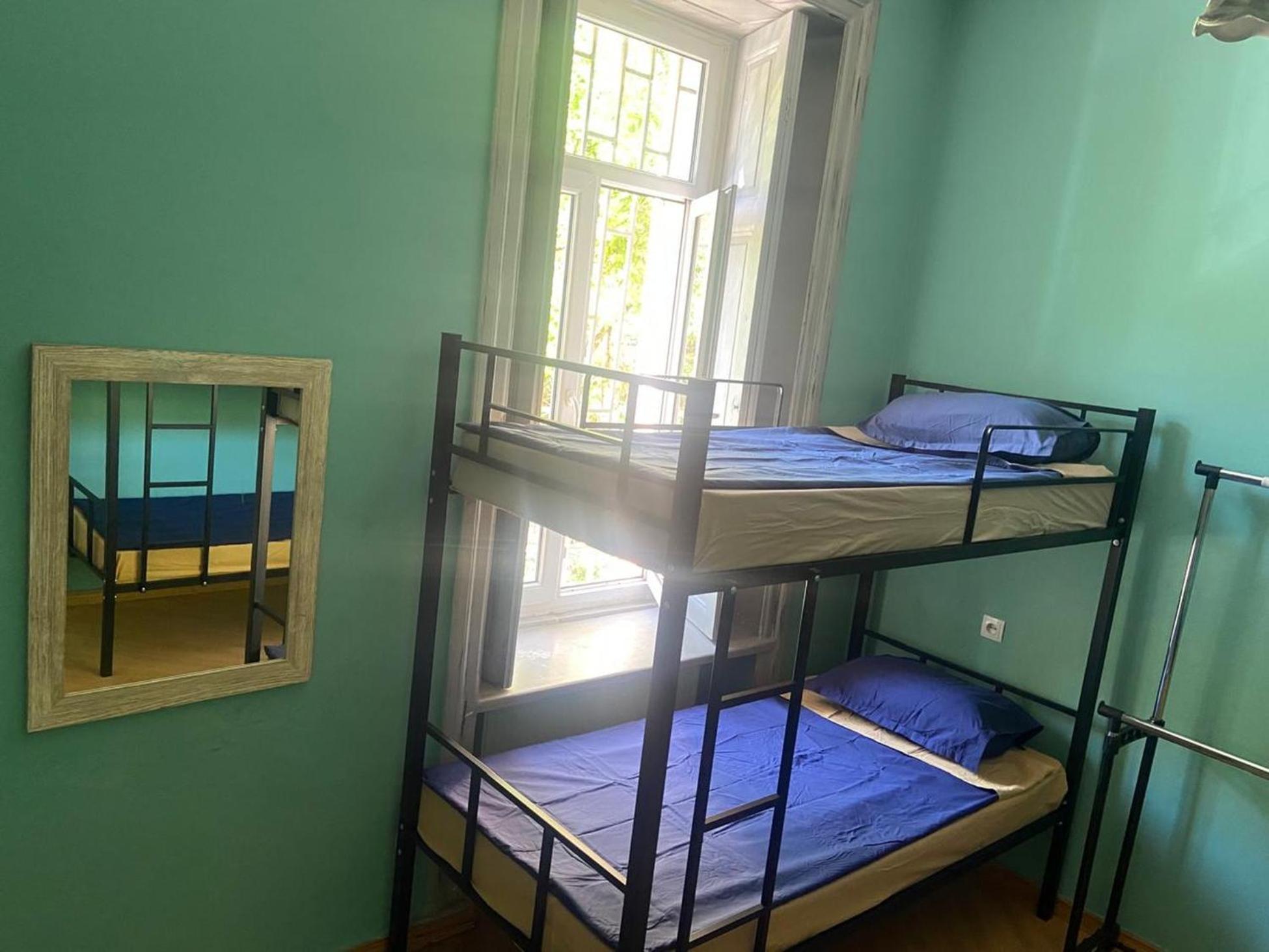 J Square Hostel Tbiliszi Kültér fotó