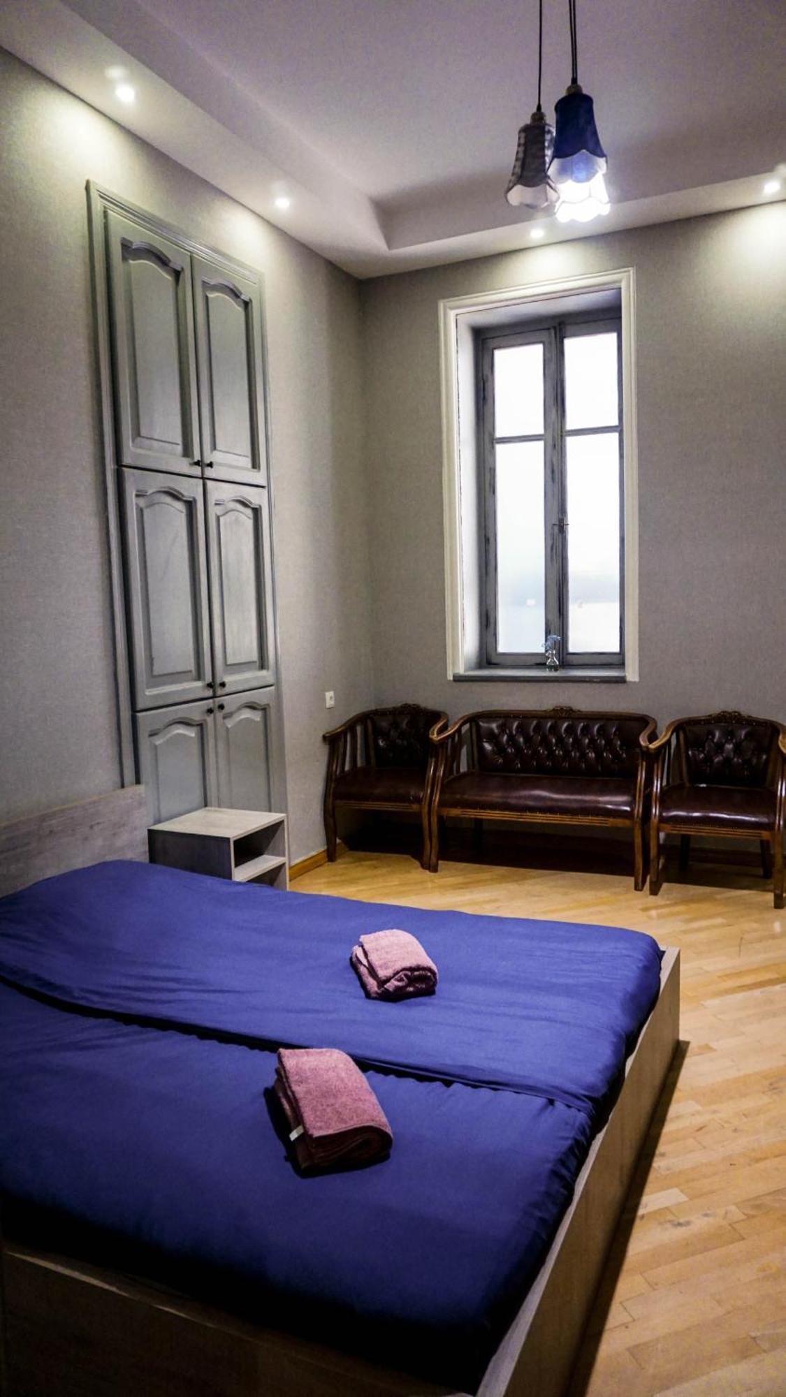 J Square Hostel Tbiliszi Kültér fotó